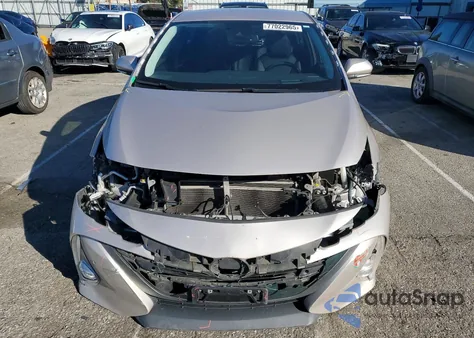 2017 Toyota Prius Prime z USA, uszkodzony, nr VIN JTDKARFP7H3020013